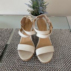 Ladies Shoes. Wedge Size 8.5