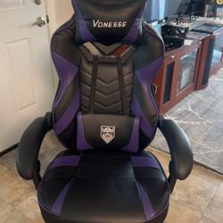 Vonesse Gaming Chair Perfect condition 