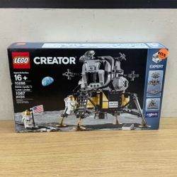 LEGO 10266 CREATOR NASA APOLLO 11 LUNAR LANDER.