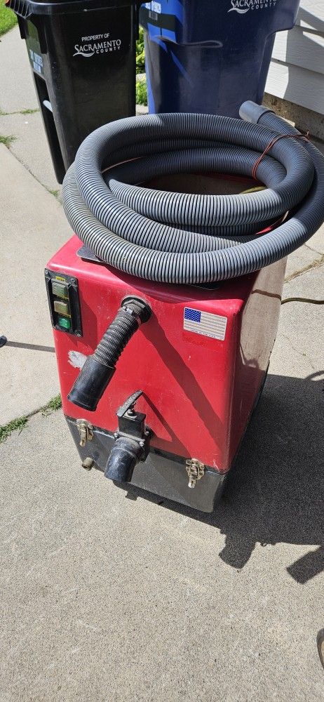 Jamco Wet/Dry Carpet Extractor