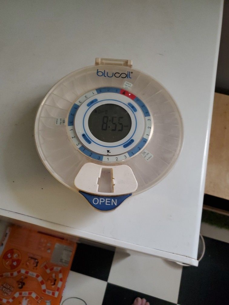 Blucoil Medicine Dispenser