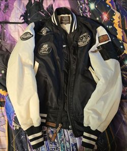 Size M vintage-style Top Gun Black and White Varsity Bomber