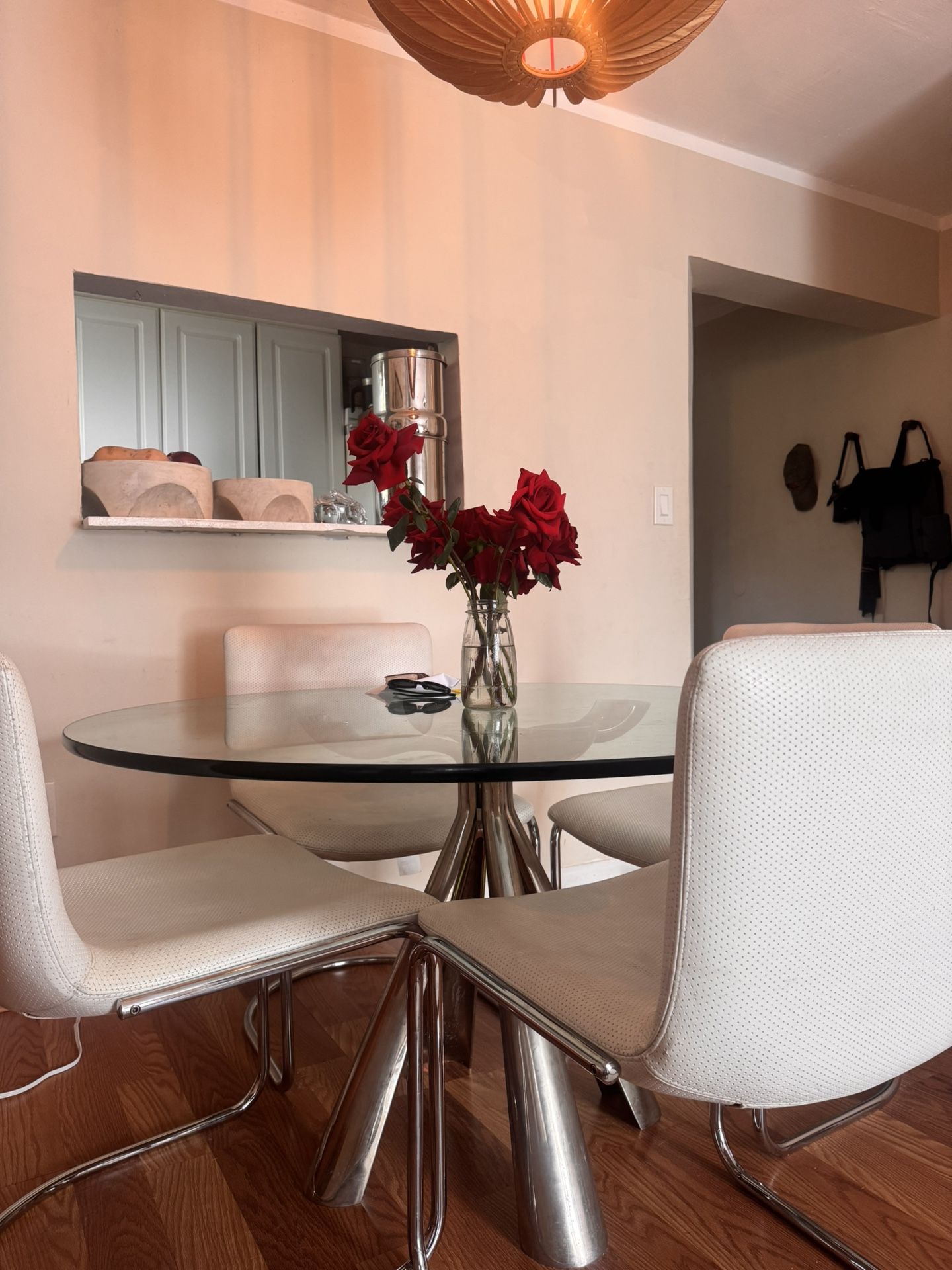 Dining table & Chairs 