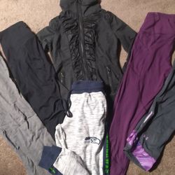 Womens Workout Clothes Bundle Size Small,( Nike,Victoria Secret, Zella, Reebok,  Under Armour)