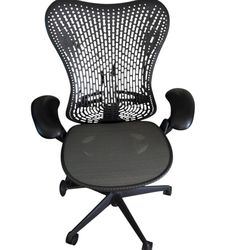 Herman Miller Mirra 2 - High End Ergonomic Office/Gaming Chair