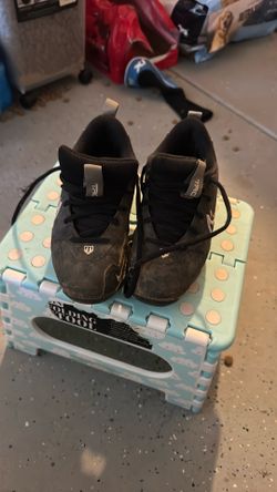 Boys Baseball Cleats