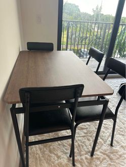 Kitchen table and 4 chairs for $50