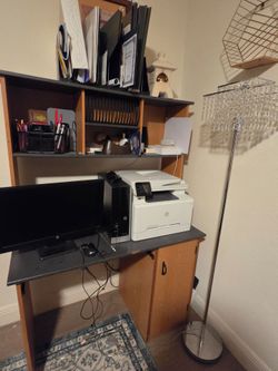 Book case /Desk included of Desktop
