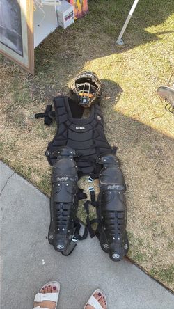 Catcher Gear age 9-12 Baseball Gear