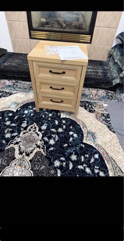🔥 $99.99 RETAIL – BRAND NEW 3-DRAWER NIGHTSTAND – ONLY $95
