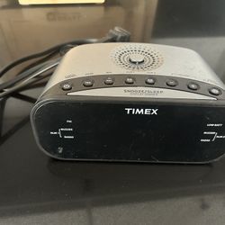 Timex FM/AM Radio Alarm Clock
