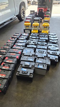 Car Battery 24f H5 34 78 65 48 49 47 H6 H7 51r 94r 86 H8 H9 Truck SUV And Car Batteries with Warranty. $60 + Core. Bateria para cualquier carro COVINA