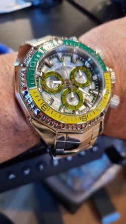 Invicta Watch Akula