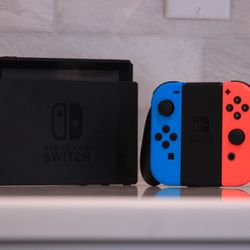 Nintendo Switch With Controllers - Excellent Condition