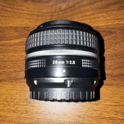 Nikon 28mm F2.8 SE