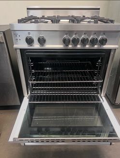 🔥 Bertazzoni 30” Professional Gas Range – Stainless Steel – $3,000