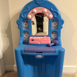 Little Tikes Ice Princess Magic Mirror - Roleplay Vanity with Lights Sounds