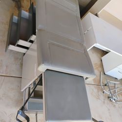 MIDMARK / RITTER 104 EXAMINATION TABLE!! GREAT CONDITION!! $400