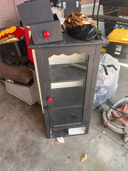 Cabinet to storage supplies