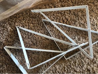 Shelf brackets