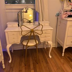 Vintage Inspired Vanity