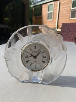 Fifth Avenue Crystal LTD Quartz Clock