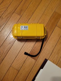 Pelican 1030 Micro Case Series 7"x3"
