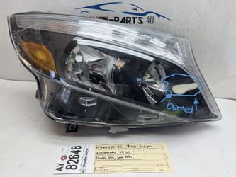 W/damage 2016 - 2019 MERCEDES METRIS RIGHT PASSENGER HALOGEN HEADLIGHT OEM AY82648