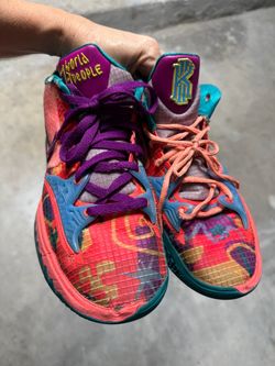 Nike Kyrie Basketball Sneakers, Nike Kyrie Low 4 "1 World 1 People" Basketball Shoes Sneaker Men's Size 9.5