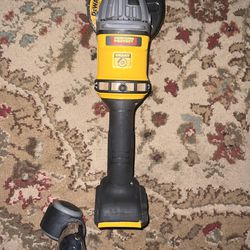 Dewalt FLEXVOLT 60V MAX Cordless Brushless 4.5 in. 6 in. Small Angle Grinder with Kickback Brake (Tool Only) for Sale in Houston, TX -