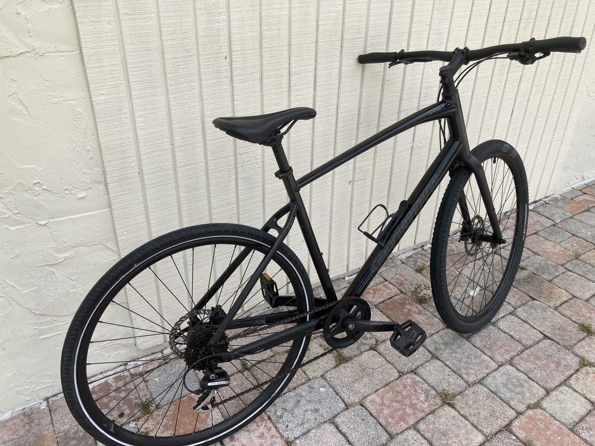 Black Specialized Sirrus 2.0 XL For Sale!