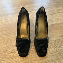 Unisa Black Suede Loafer Heels