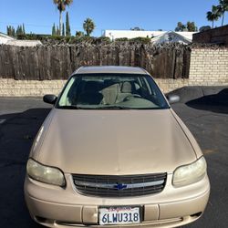 Chevrolet Malibu (Runs perfect, gas saver)