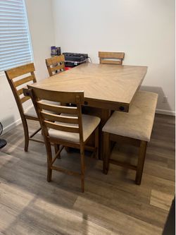 Dining Table Set