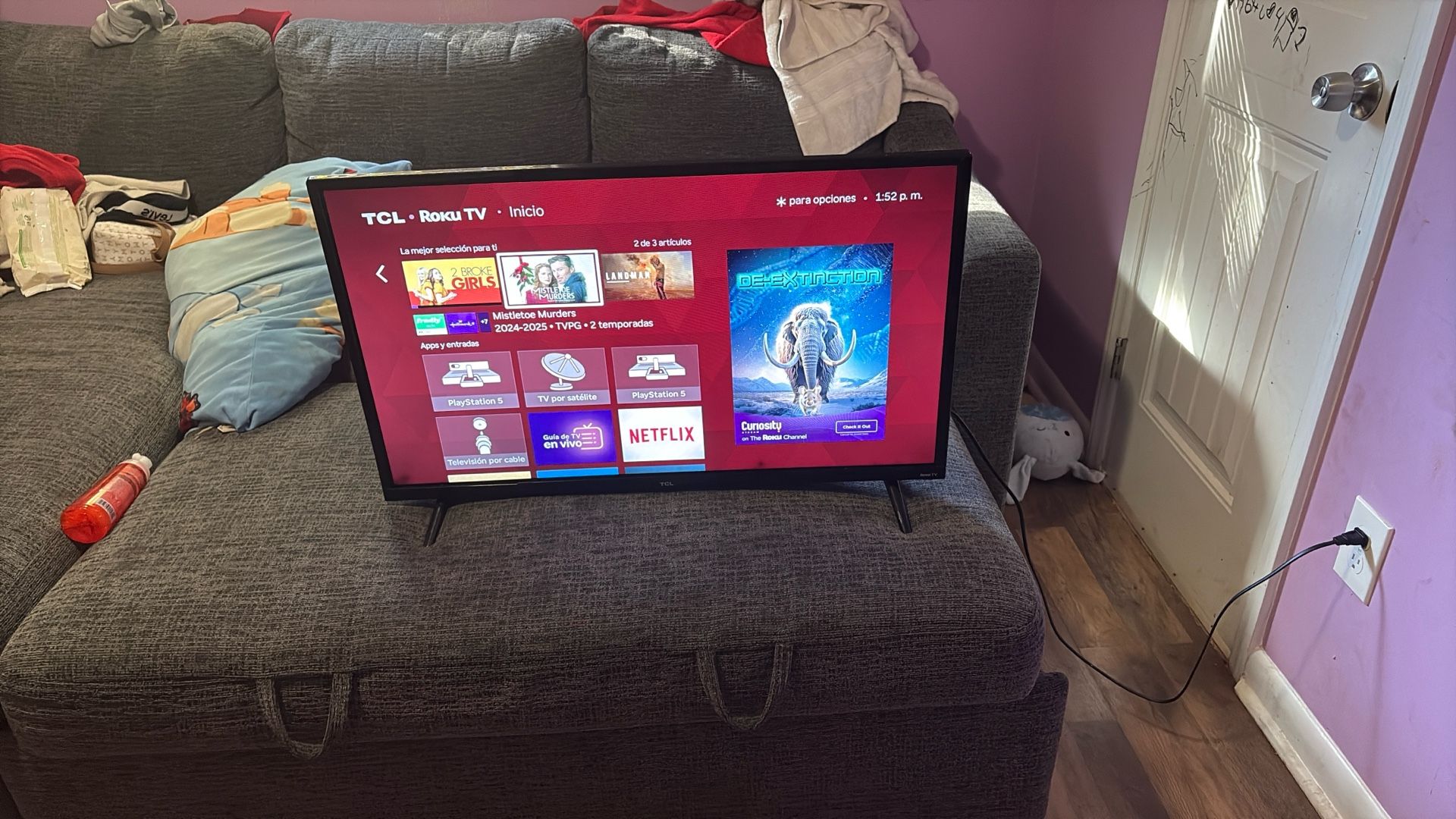 TCL roku tv small size