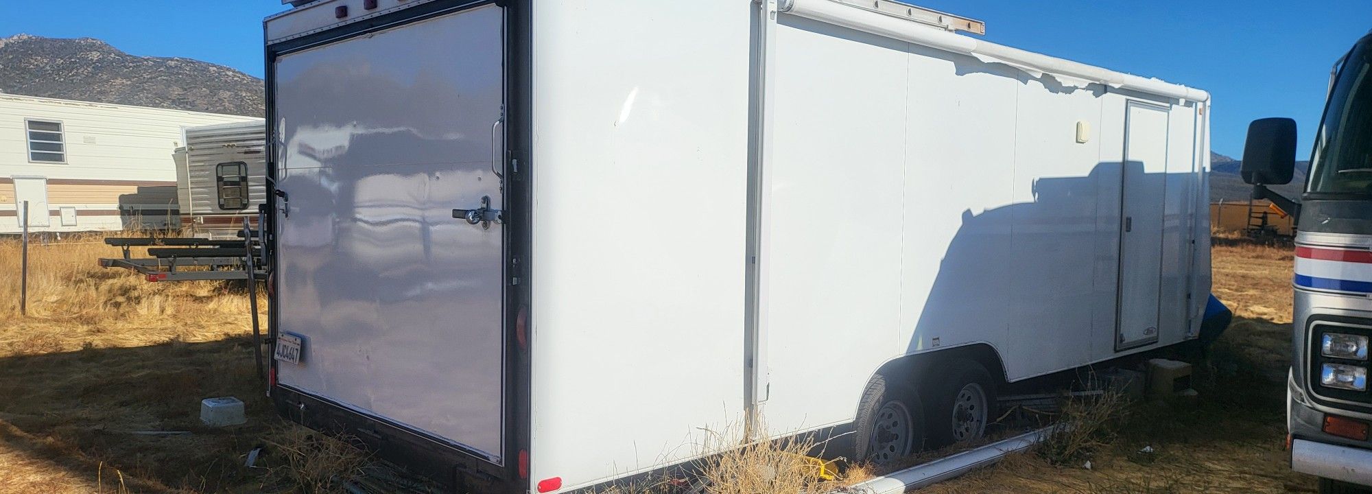 2007 Toy Hauler 33 Ft