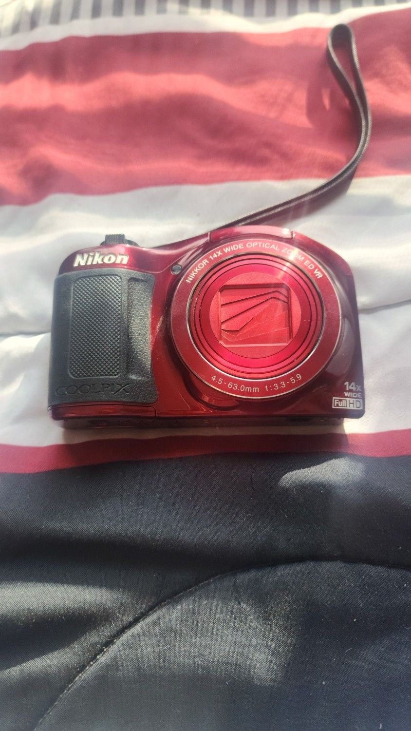 Nikon COOLPIX L620 18.1MP Digital Camera - Red✅️