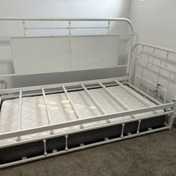 Twin Day Bed With Trundle 