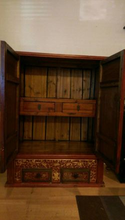 Antique Chinese Cabinet /Armoire