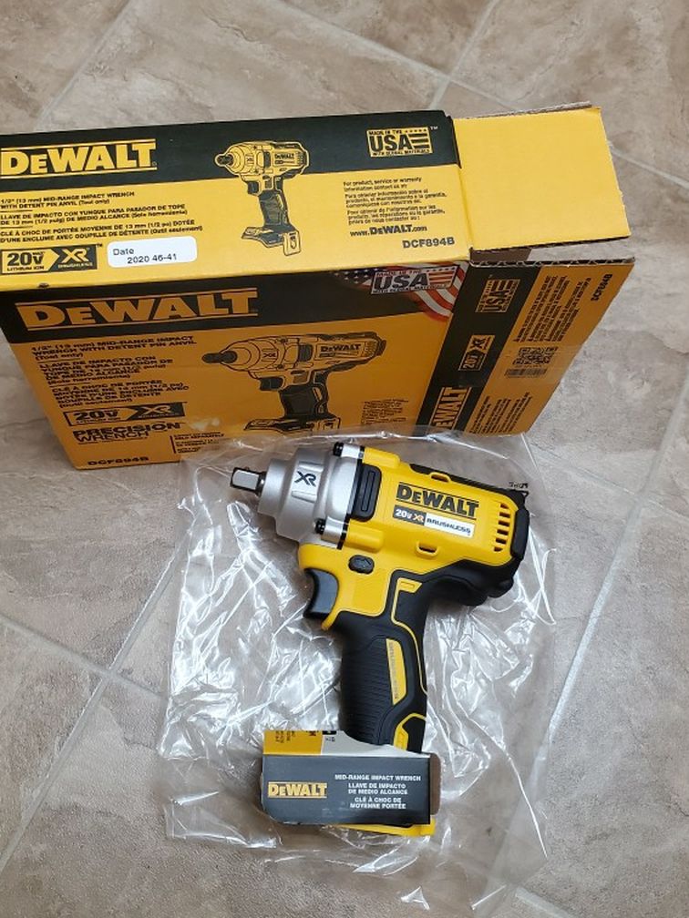 Dewalt Impact Wrench 1/2