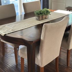 Extendable Dining Table