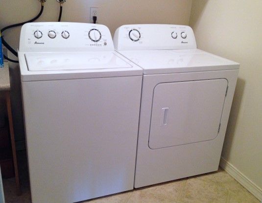 Washer Dryer Pair from Amana