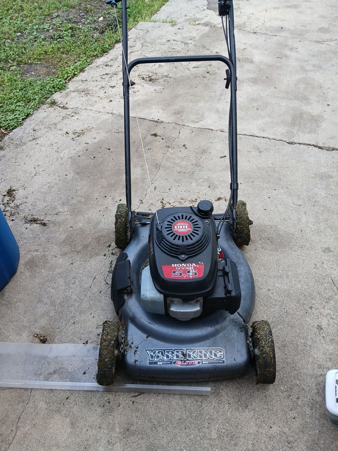 HONDA YARDKING MOWER