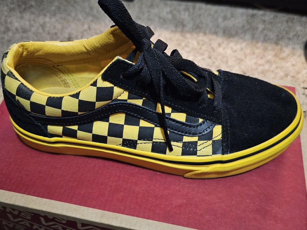 Sneakers