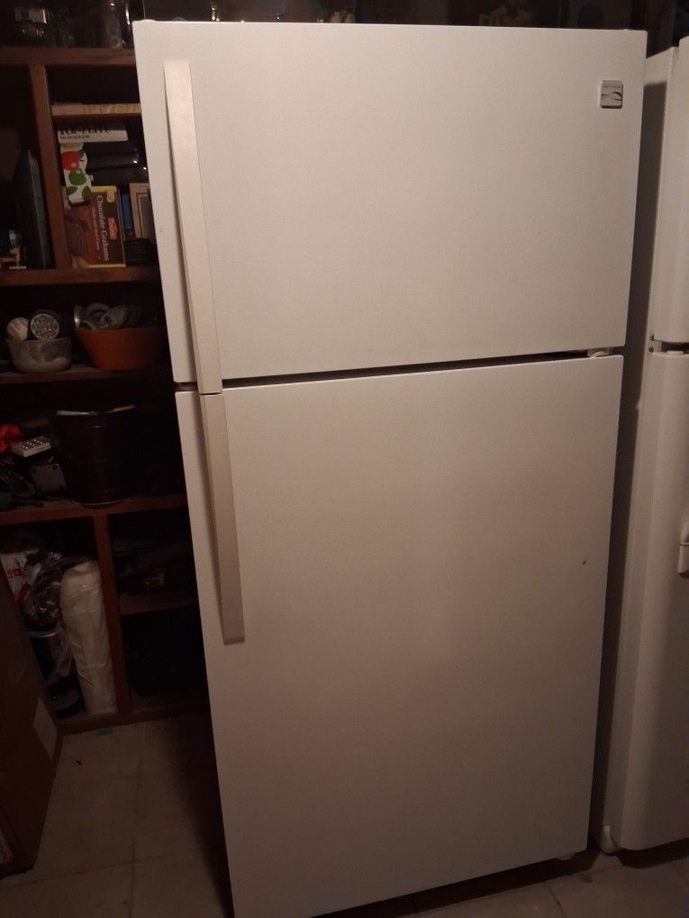 NICE FRIDGE WORKING GOOD CLEAN DELIVER X $..30 X 66..