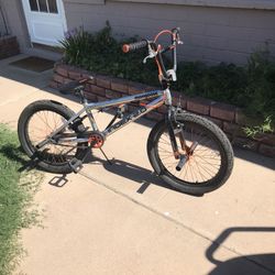 Mongoose Index 2.0 Bike