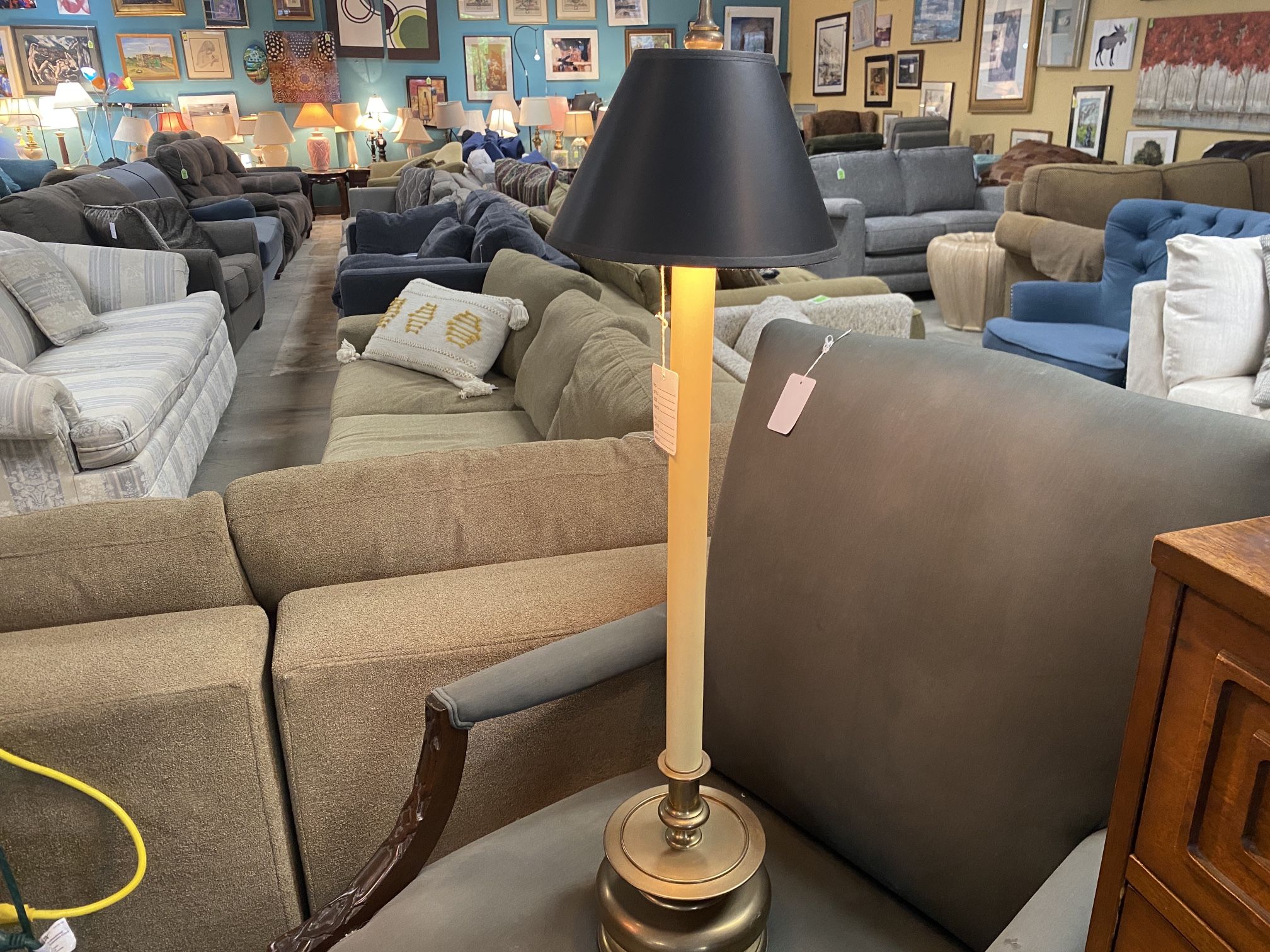 CHAPMAN 1981 Vintage Brass Candlestick Table Lamp