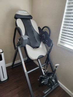 Innova massage heat inversion table