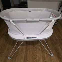 Fisher-Price Baby Bedside Sleeper Luminate Bassinet