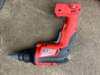 Milwaukee  screw gun